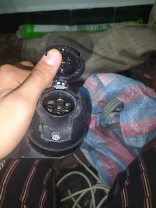 ببع قطع غيار لسياراة هوندا 