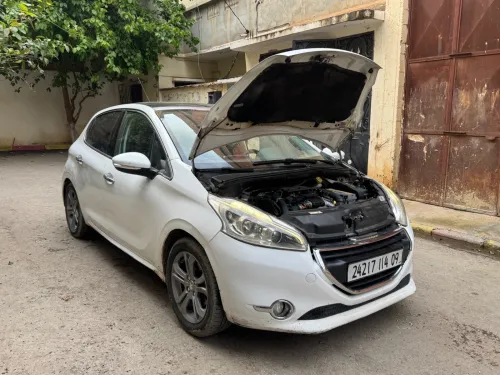 Peugeot 208 2014 Allure