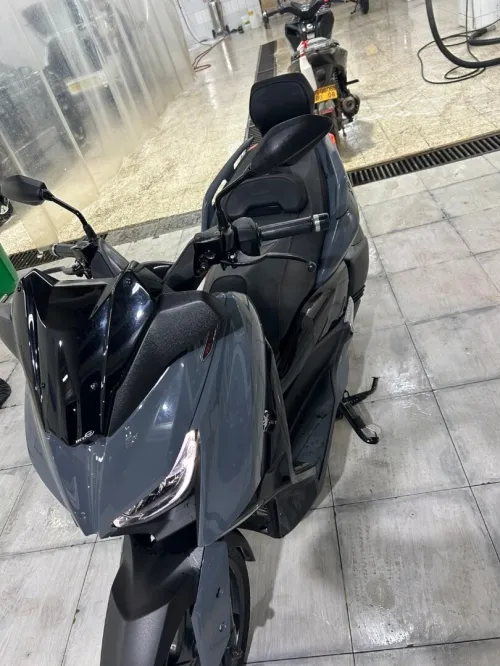 Yamaha X Max tech 2022