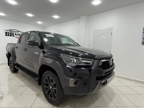 Toyota Hilux 2023 Invisible