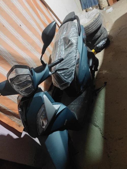 Sym St200 2025
