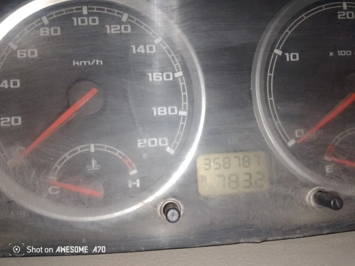 Tata Xenon 2009 