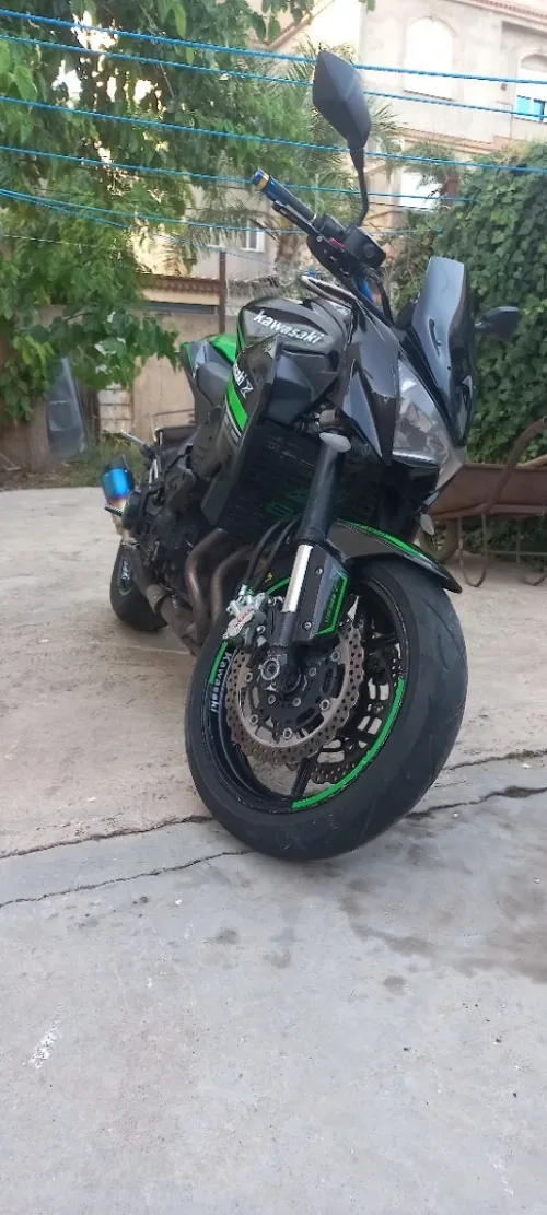 Kawasaki Z800R 