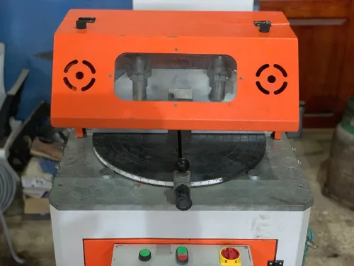 Machine PVC ALUMINIUM