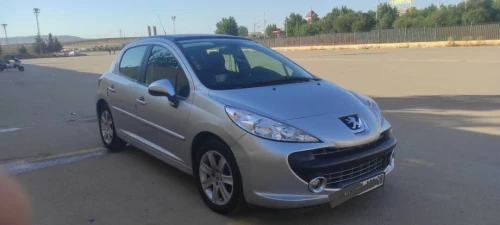 Peugeot 207 2009 