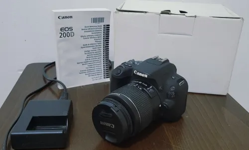 Canon 200d eos