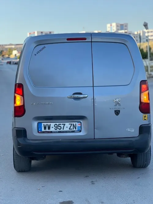 Peugeot Partner 2021 K9