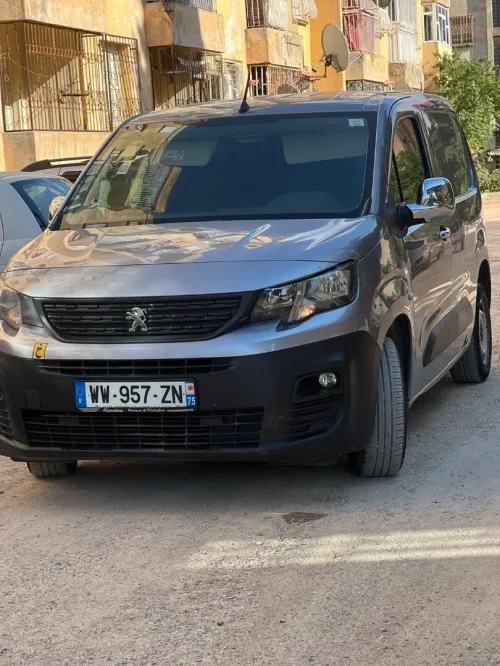 Peugeot Partner 2021 K9
