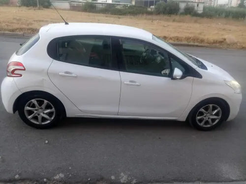 Peugeot 208 2014 208