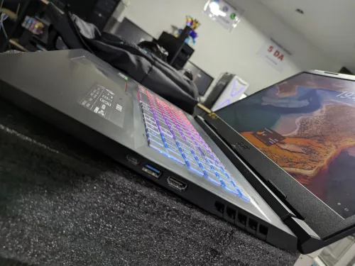 Acer Nitro 5 i5 10th Gen 16GB RAM 500GB SSD RTX 3060 6GB 17.3" 120Hz