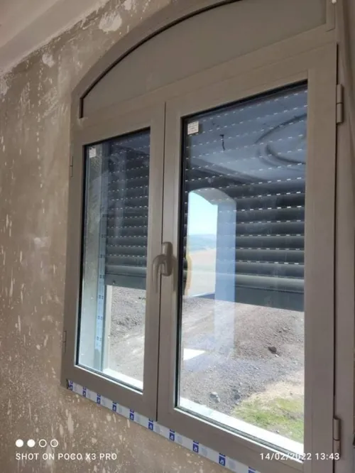 Aluminium TPR. Strugal Meta50. Hps porte.  fenêtre