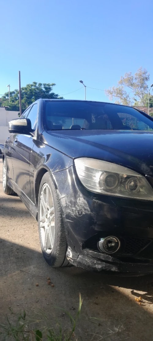 Mercedes Classe C 2008 Avangard kit AMG