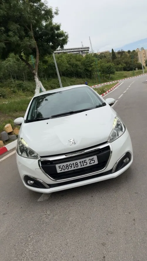 Peugeot 208 2015 208