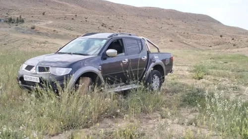 Mitsubishi L200 sportero 4×4 2011 4×4