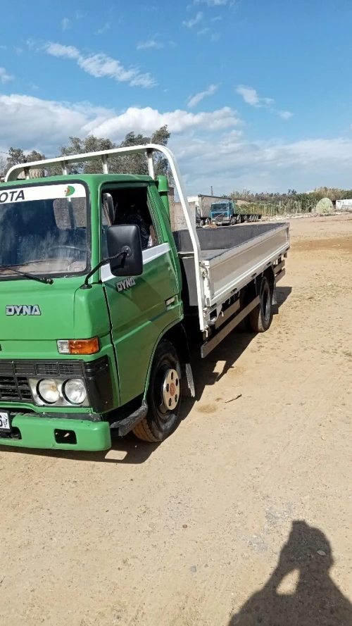 Toyota B30 1984