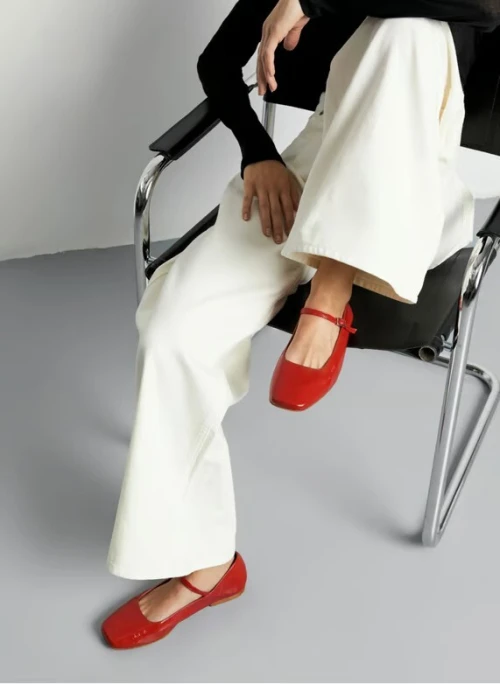 Ballerines en cuir vernies rouges