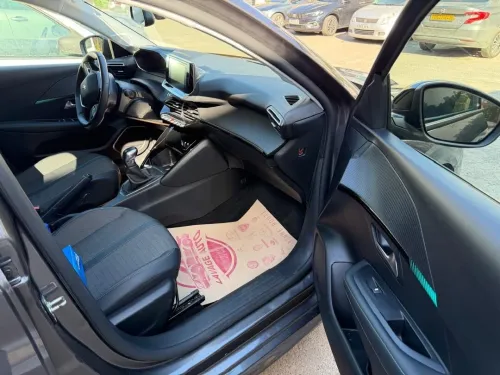 Peugeot 208 2024 Allure Pack