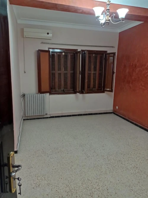 Location Appartement Niveau de villa F5 Alger Ain naadja