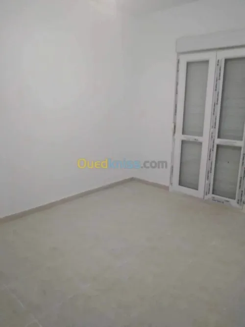 Location Appartement F05 Alger Mahelma