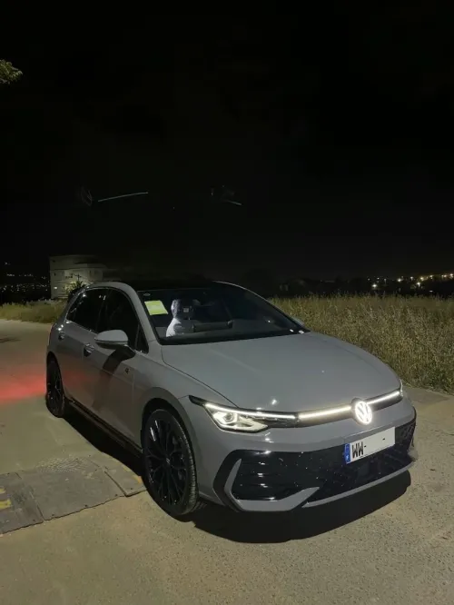 Volkswagen Golf 8 2025 R-Line