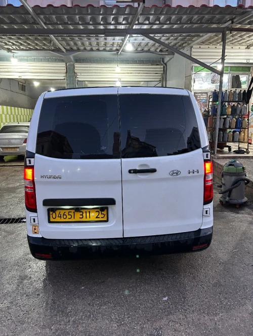 Hyundai H1 2011 Tolé