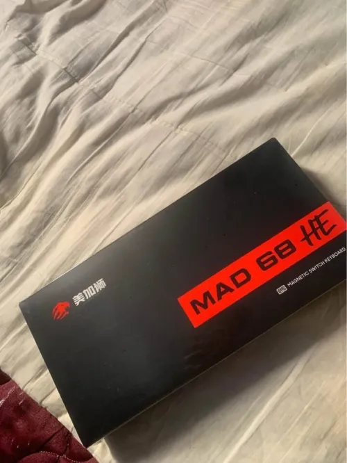 clavier magnétique MAD68 HE