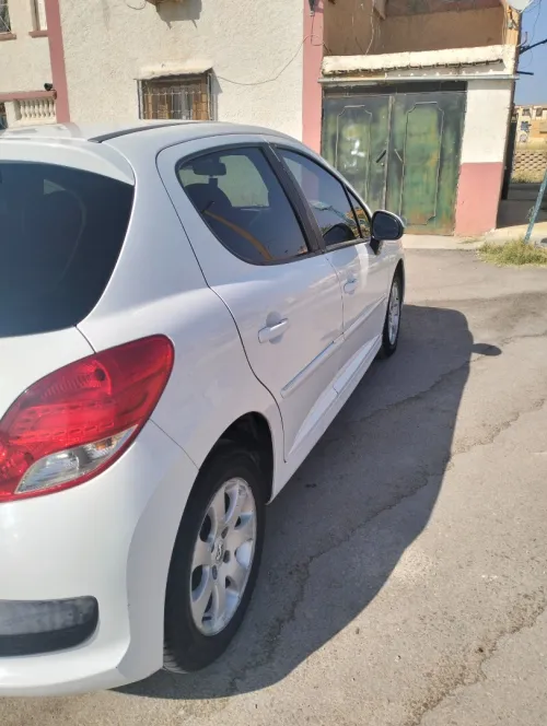 Peugeot 207 2012 