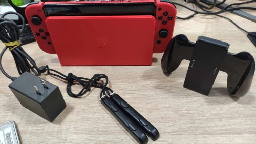 Nintendo switch Oled-edition Mario red 