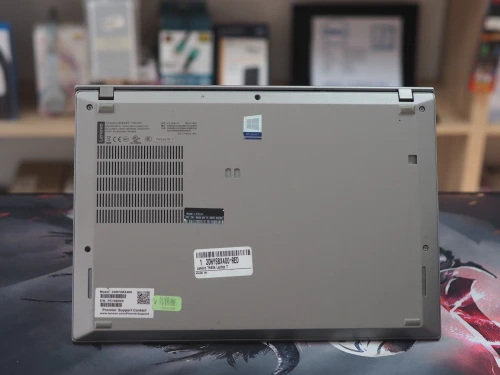 Lenovo ThinkPad T490 s RAM16 GO/256 SSD