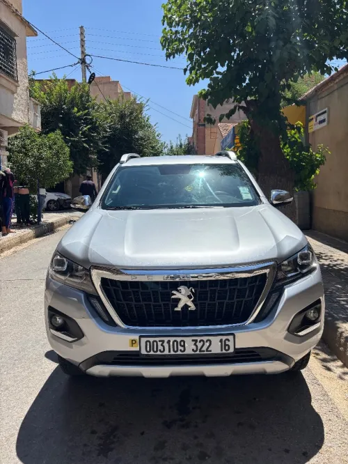 Peugeot Landtrek 2022 4x4 double cabine