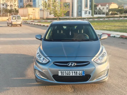 Hyundai Accent RB  4 portes 2018 Accent RB  4 portes