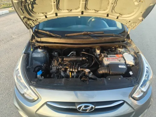 Hyundai Accent RB  4 portes 2018 Accent RB  4 portes