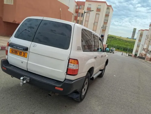 Toyota Land Cruiser 2001 Land Cruiser