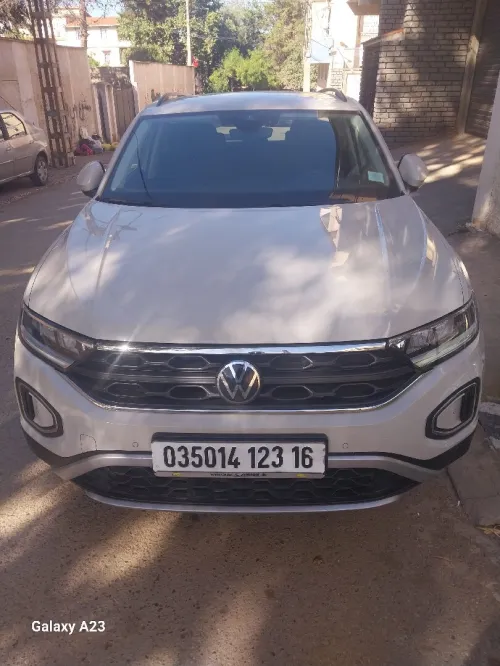 Volkswagen T-Roc 2023 Move