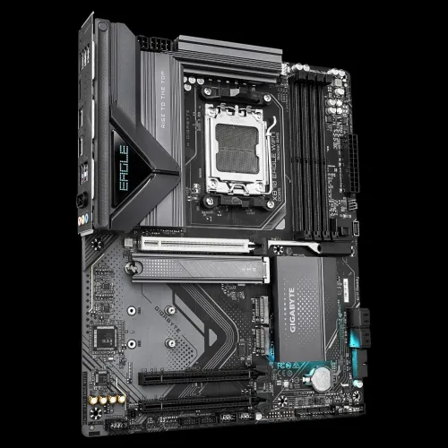 CARTE MERE GIGABYTE X870 EAGLE WIFI 7 (EN VENTE EN CONFIG)