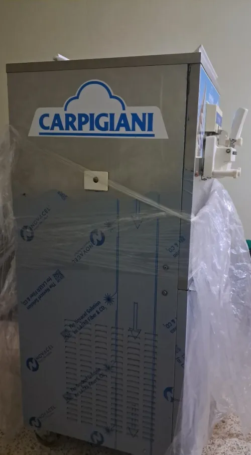 Machine a glace carpigiani