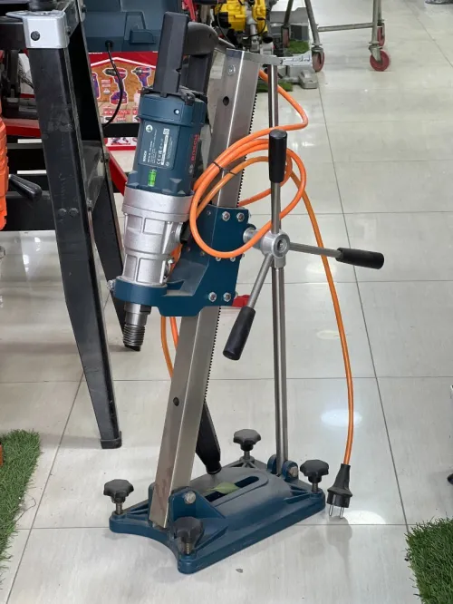 ELECTROPORTATIF BOSCH