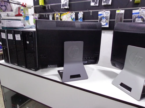 8 ALL IN ONE HP ORIGINAL VENU DE FRANCE i5 3Gen et 4 Gen