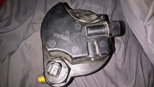 Turbo. Calculateur moteur. Boîtier filtre de carburant 