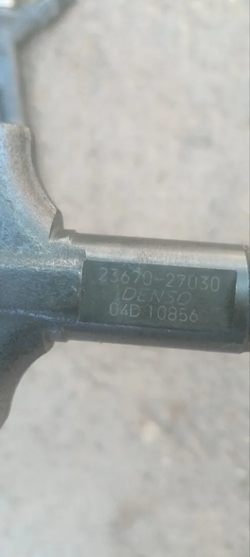 3 injecteur Toyota RAV4 D4D 