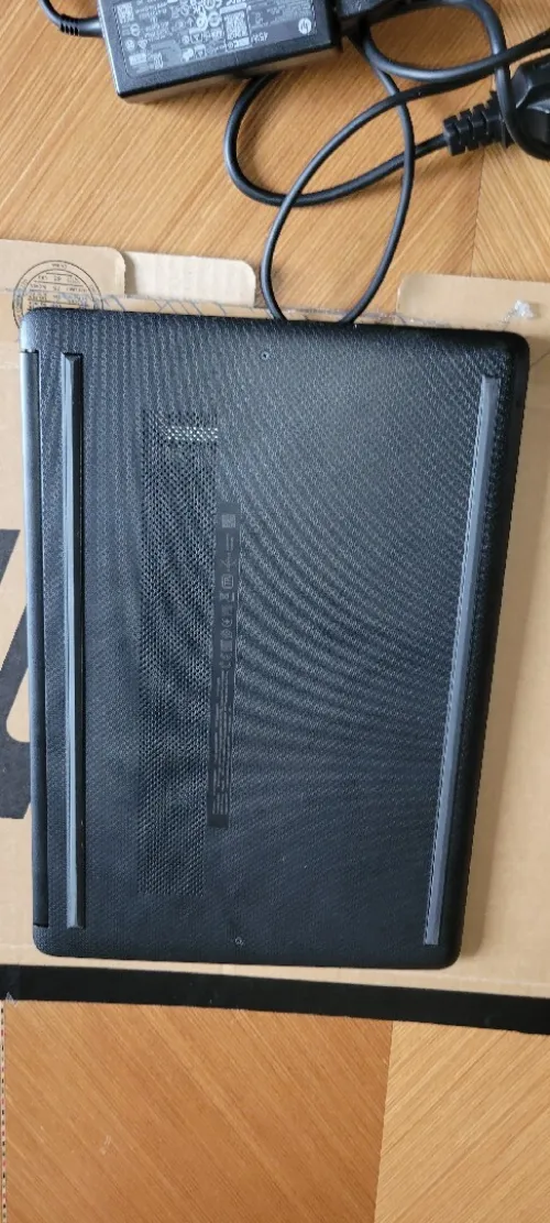 HP  Laptop 14s-SSD i3 11e générations
