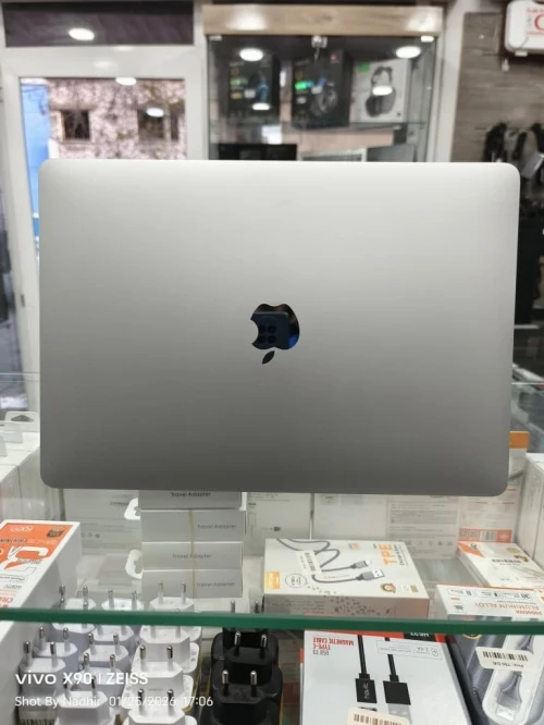 macbook air 2020