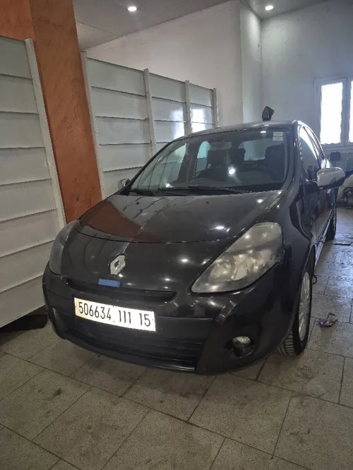 Renault Clio 3 2011 Night and Day