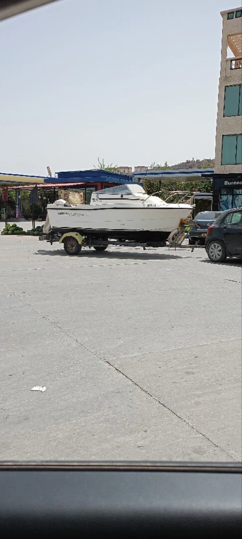 قارب نزهة