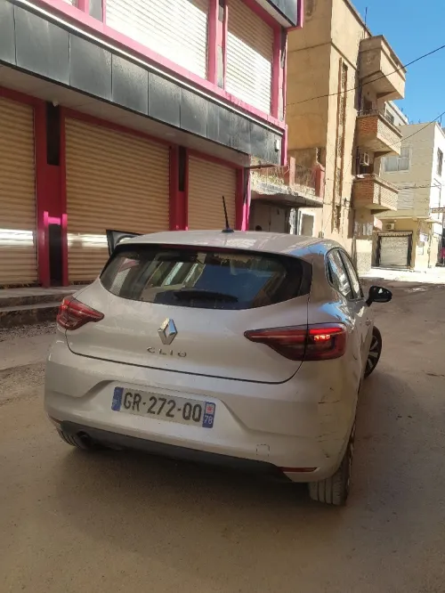 Renault Clio 5  2023 Equilibre