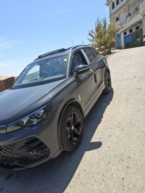 Volkswagen Tiguan 2025 R line