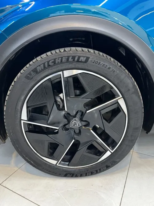 Peugeot 408 2024 GT