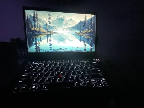 Lenovo thinkpad E14 GENS 4 rayzen 5500u , 16 go ram , 512ssd , 4gb HPU ecran full HD