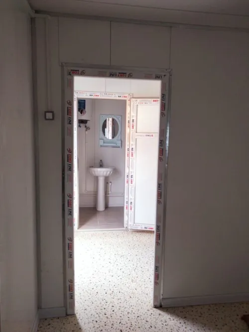 Chalet Studeo F1 une chambre cuisine sanitaire 3x6 (18m)