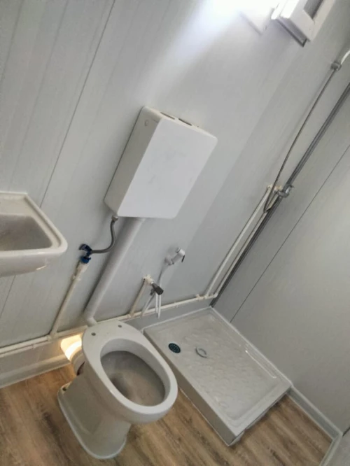Chalet chambre 3x6 avec sanitaires Panneau 40mm
